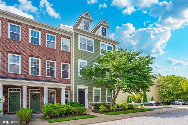 5721 Rosanna Pl, Ellicott City