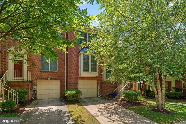 5646 April Journey #50, Columbia