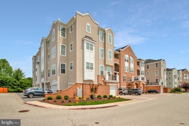 7305 Maplecrest Rd #206, Elkridge