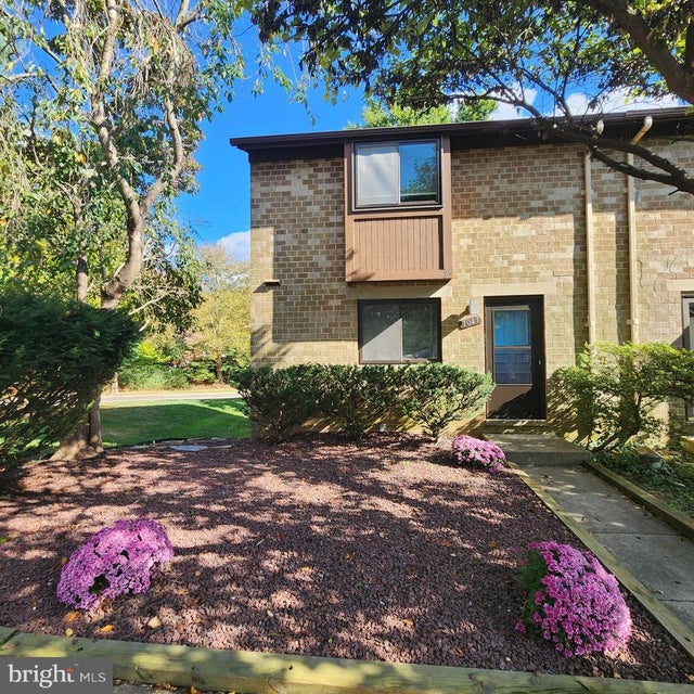 7047 Knighthood Ln, Columbia