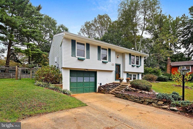 5033 Three Kings Ln, Columbia