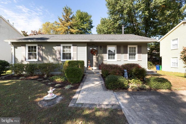 9210 Silver Sod, Columbia