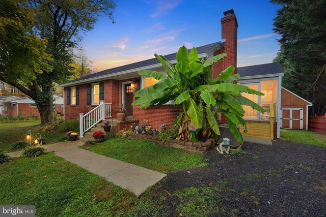 10948 Scaggsville Rd, Laurel