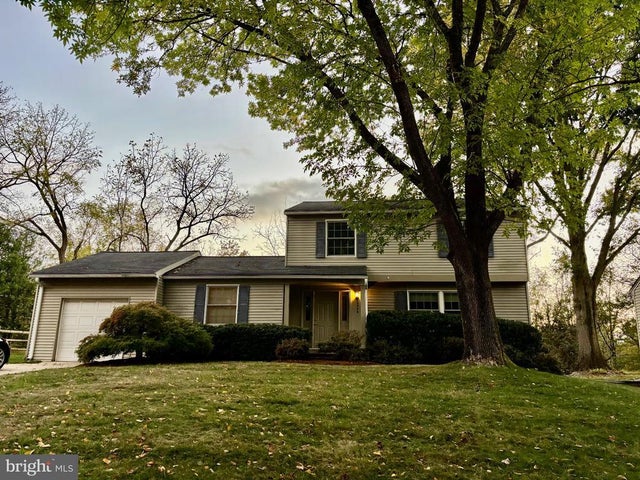 5546 Phelps Luck Dr, Columbia