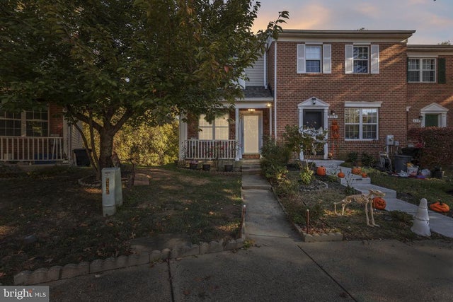 6137 Quiet Times, Columbia