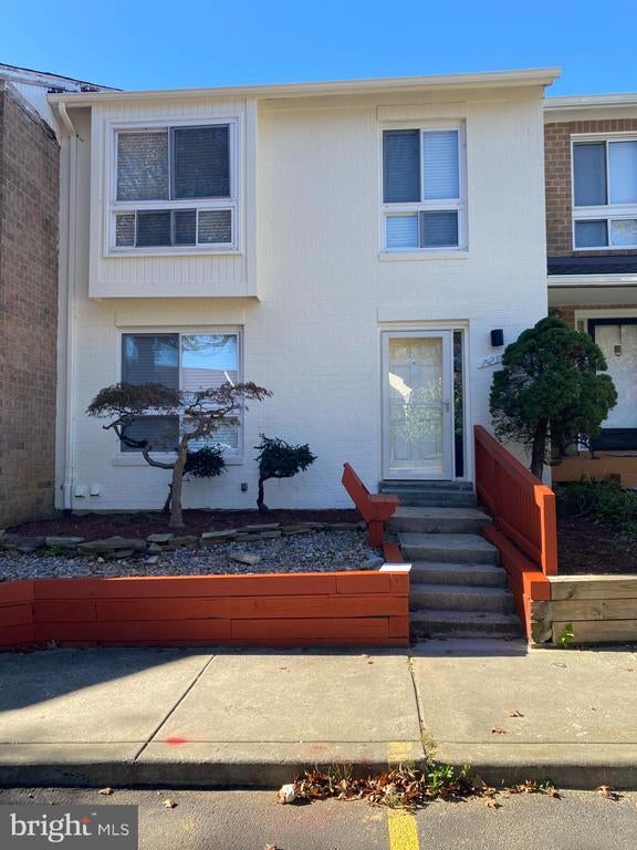 7258 Dockside Ln, Columbia