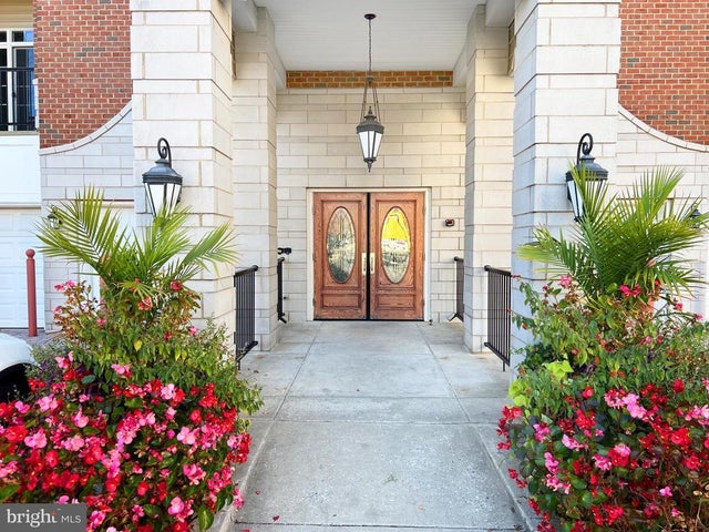 5930 Great Star Dr #208, Clarksville