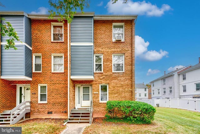 9652 Canterbury Riding #184, Laurel