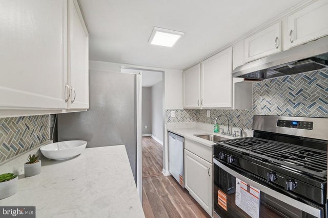 9432 Merryrest Rd #a-b, Columbia