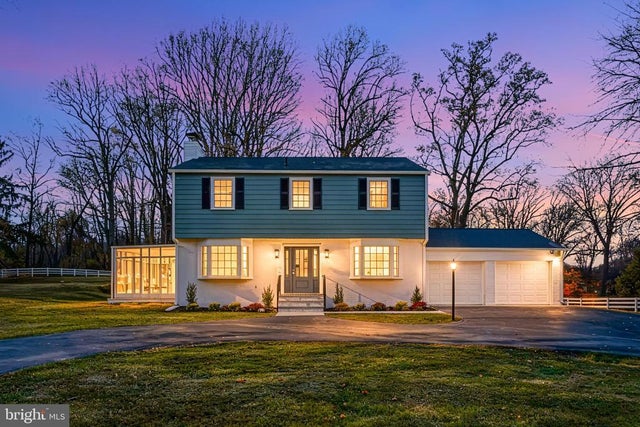 6832 Redberry Rd, Clarksville