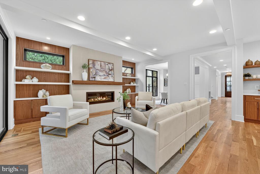 4812 Chevy Chase Blvd, CHEVY CHASE