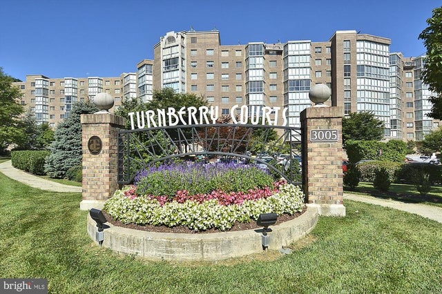3005 S Leisure World Blvd #421, Silver Spring