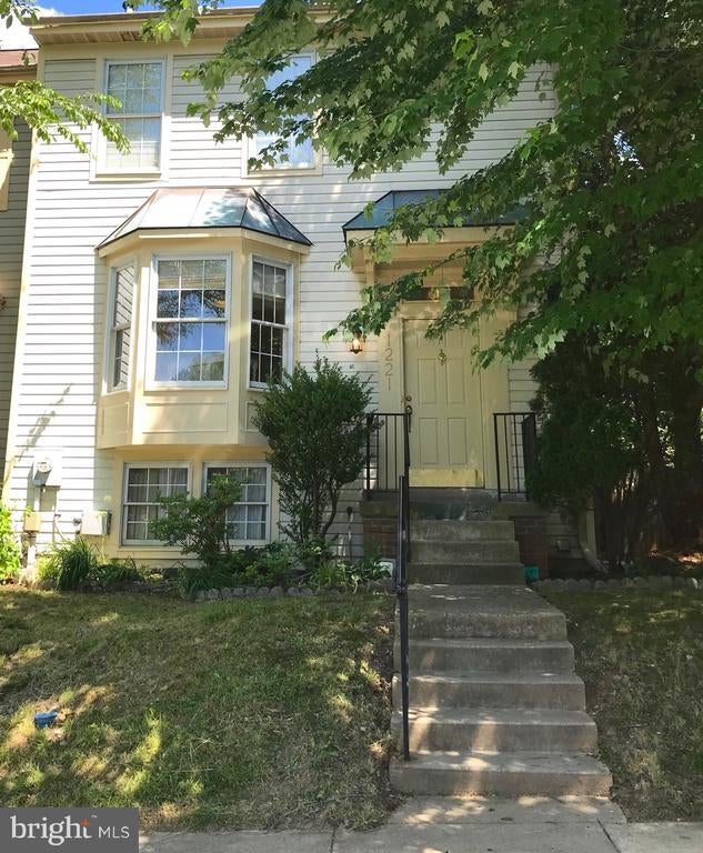 1221 Travis View Ct, Gaithersburg