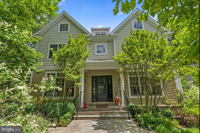 6629 81st St, Cabin John