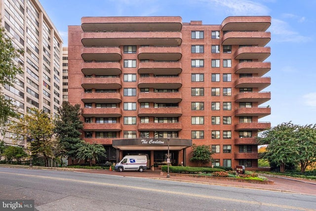 4550 N Park Ave #105, Chevy Chase