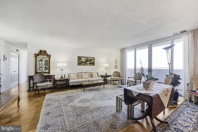 4601 N Park Ave #1807-g, Chevy Chase