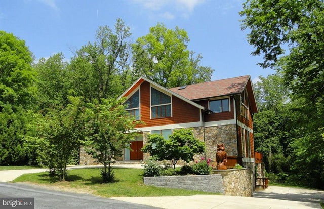 6525 76th St, Cabin John