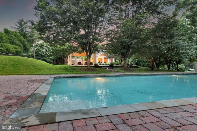 12212 Drews Ct, POTOMAC