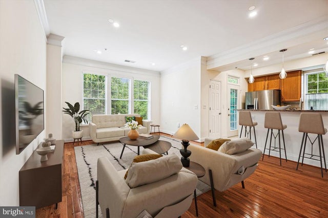 110 Chevy Chase St #205, Gaithersburg