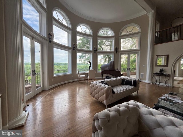 11500 Springridge Rd, Potomac