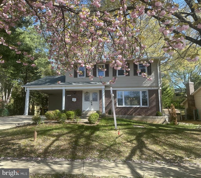 674 College Pkwy, Rockville