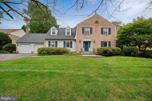 8112 Buckspark Ln E, Potomac