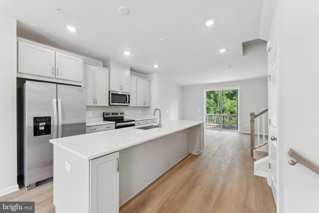 10165 Kings Grove Way, Damascus