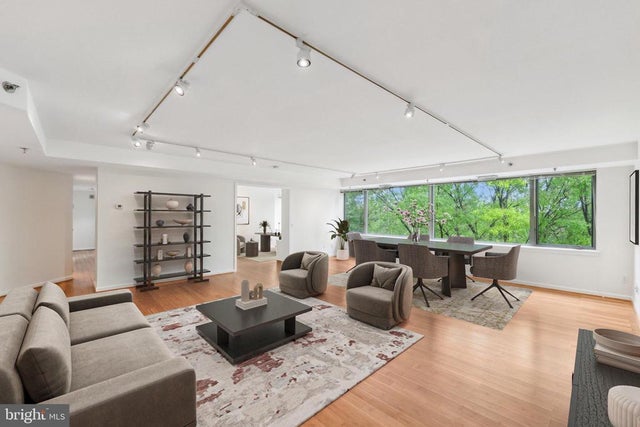 5450 Whitley Park Ter #912, Bethesda