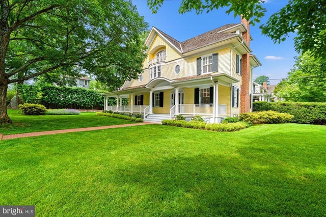 3700 Underwood St, Chevy Chase