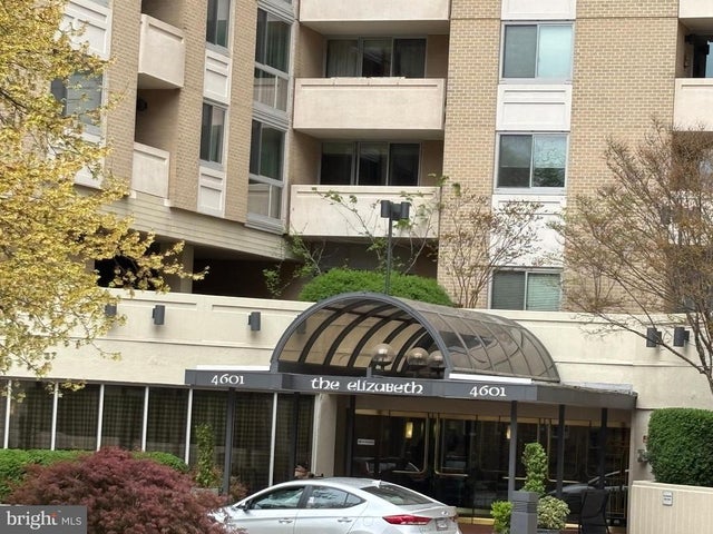 4601 N Park Ave #909, Chevy Chase