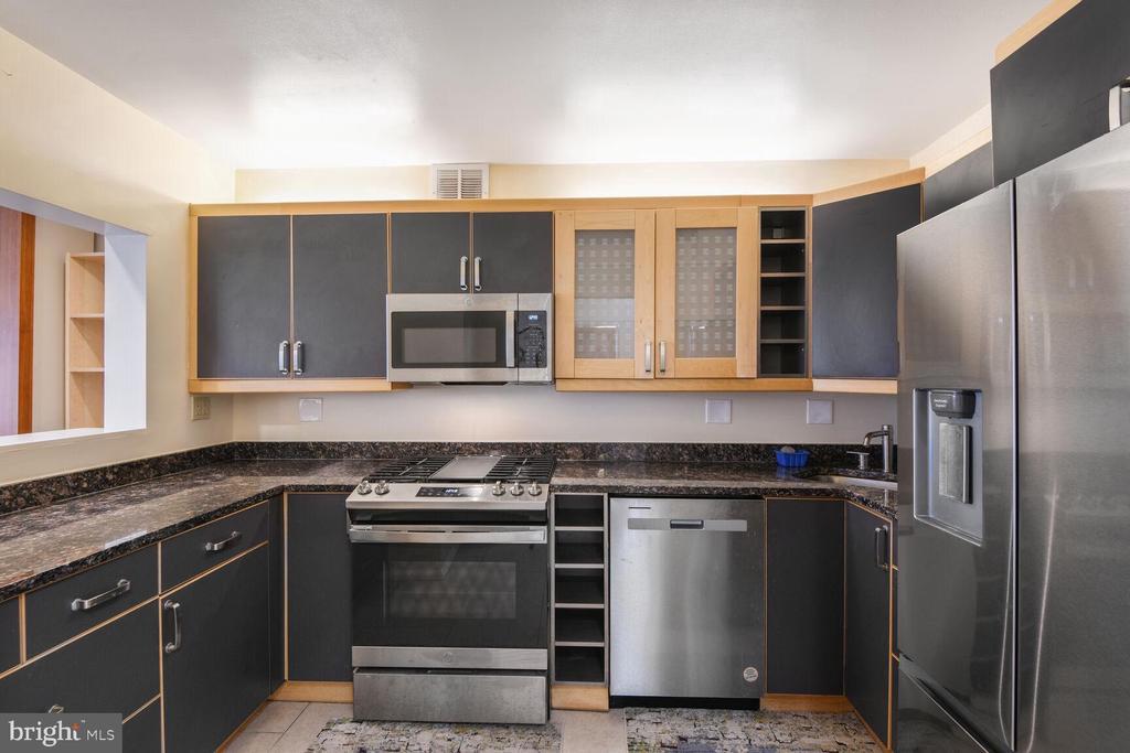 Photo of Listing #MDMC2185582