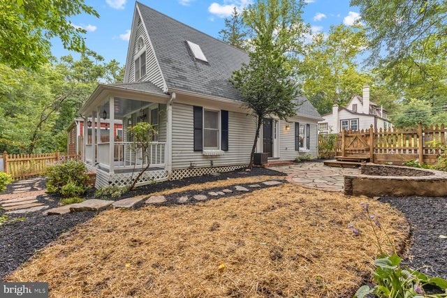 413 Grove Ave, Washington Grove