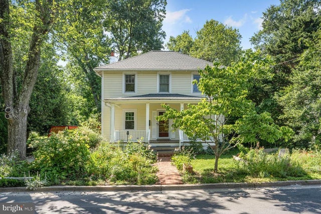 7 Montgomery Ave, Gaithersburg