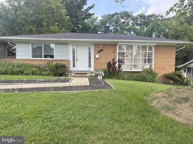 522 E Indian Spring Dr, Silver Spring