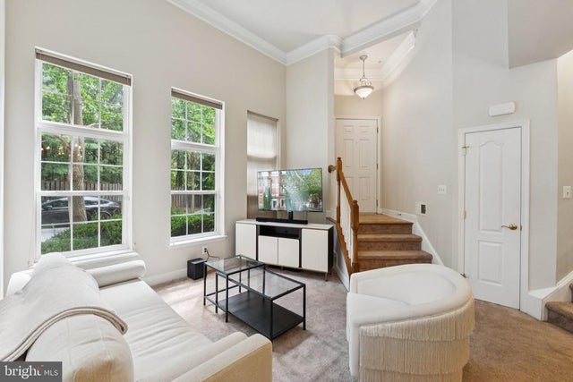 19419 Dover Cliffs Cir #19419, Germantown