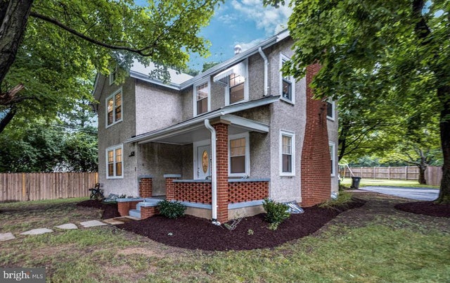 628 Great Falls Rd, Rockville