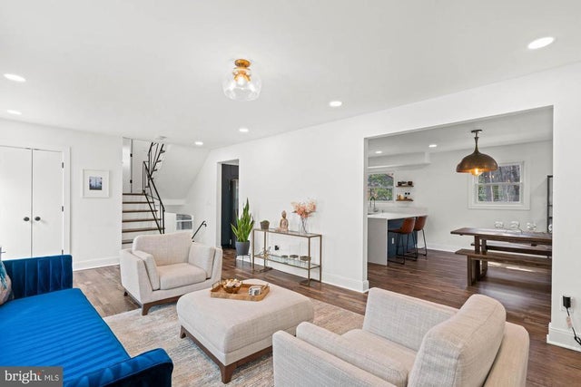 9817 Fernwood Rd, BETHESDA