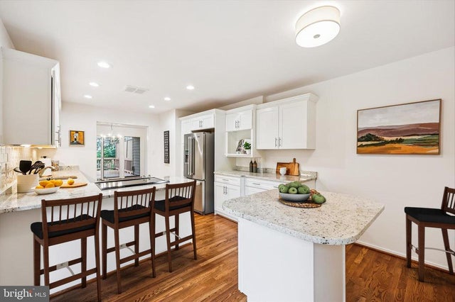 7818 Whiterim Ter, Potomac