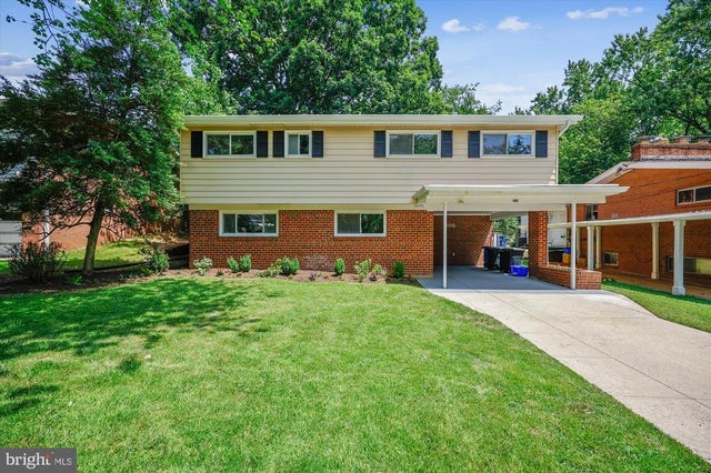 905 Kenbrook Dr, Silver Spring