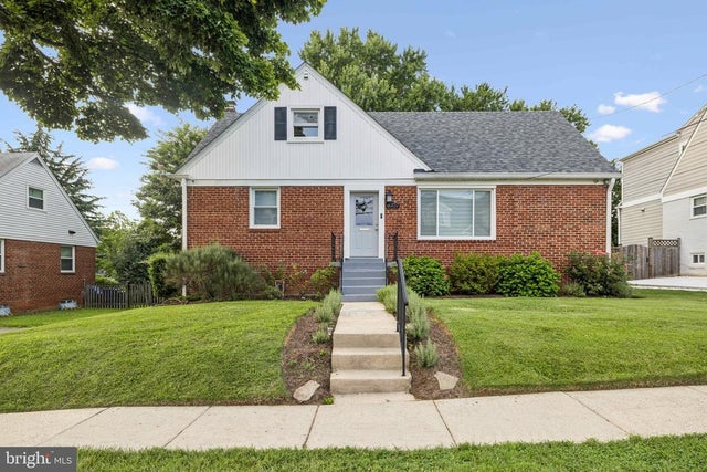 4907 Bangor Dr, Kensington