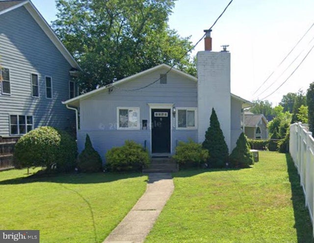 10003 Edward Ave, Bethesda