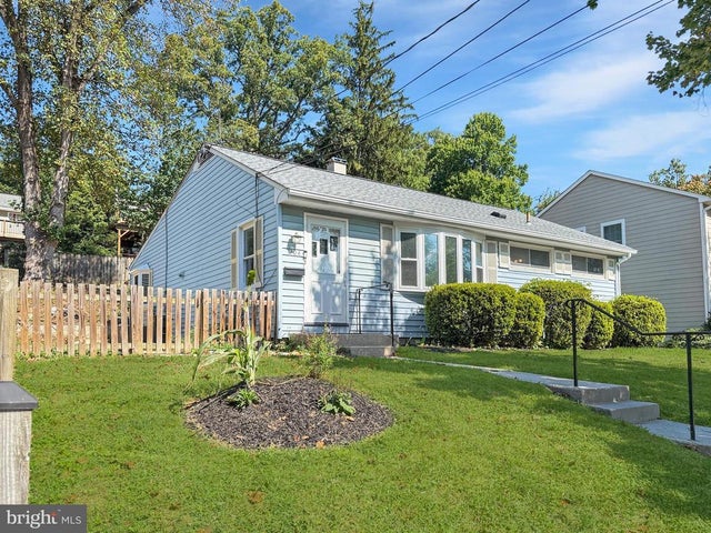 1204 Parrish Dr, Rockville