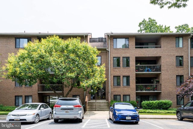 11401 Commonwealth Dr #204, Rockville