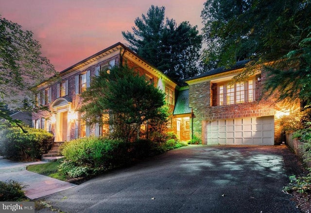 7205 Helmsdale Rd, Bethesda