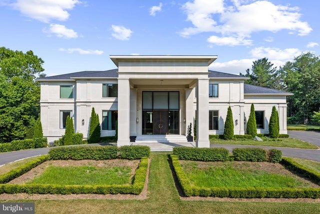 8880 Bradley Blvd, Bethesda