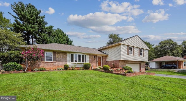 18921 Clover Hill Ln, Olney