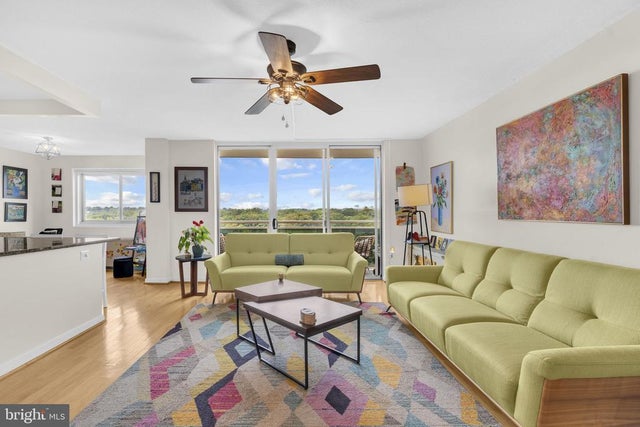 7333 New Hampshire Ave #1103, Takoma Park