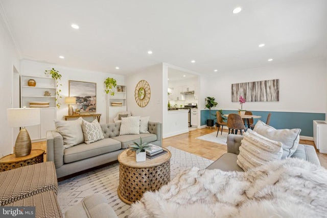 3535 Chevy Chase Lake Dr #107, Chevy Chase