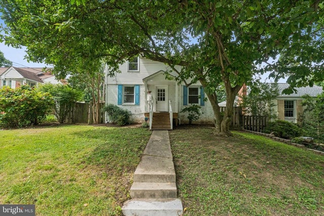 9118 Bradford Rd, Silver Spring