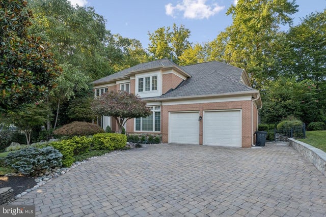 7007 Deep Creek Ct, BETHESDA